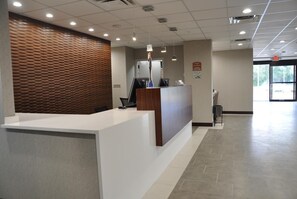 Lobby - Close to Disney! 4 Sleek Units, Pool, Shuttle! (Kissimmee)