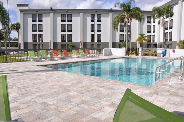 Pool - Enjoy Theme Park Fun at Spacious Resort Orlando (Kissimmee)