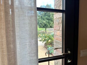 Double Room, Patio, Garden View | Memory foam beds, free minibar items, blackout drapes - Agriturismo La Frattina (Buonconvento)