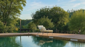 Piscine extérieure (ouverte en saison)