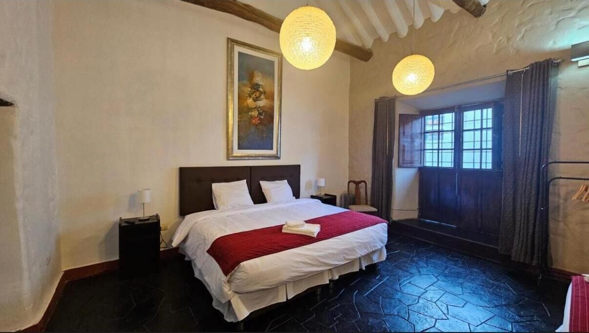 Klassieke tweepersoonskamer | Een bureau, gratis wifi