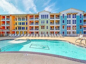 Pool - 
Sea-N-Stars is Steps to the Beach and Pool View (Virginia Beach)