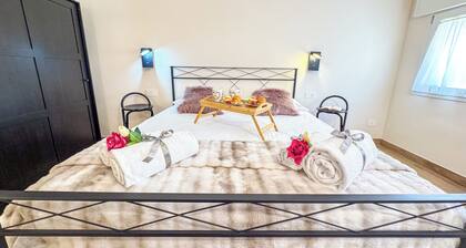 Bon Bon Suite by Ca-sa Check