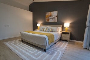 3 slaapkamers, een bureau, een strijkplank/strijkijzer, gratis wifi
