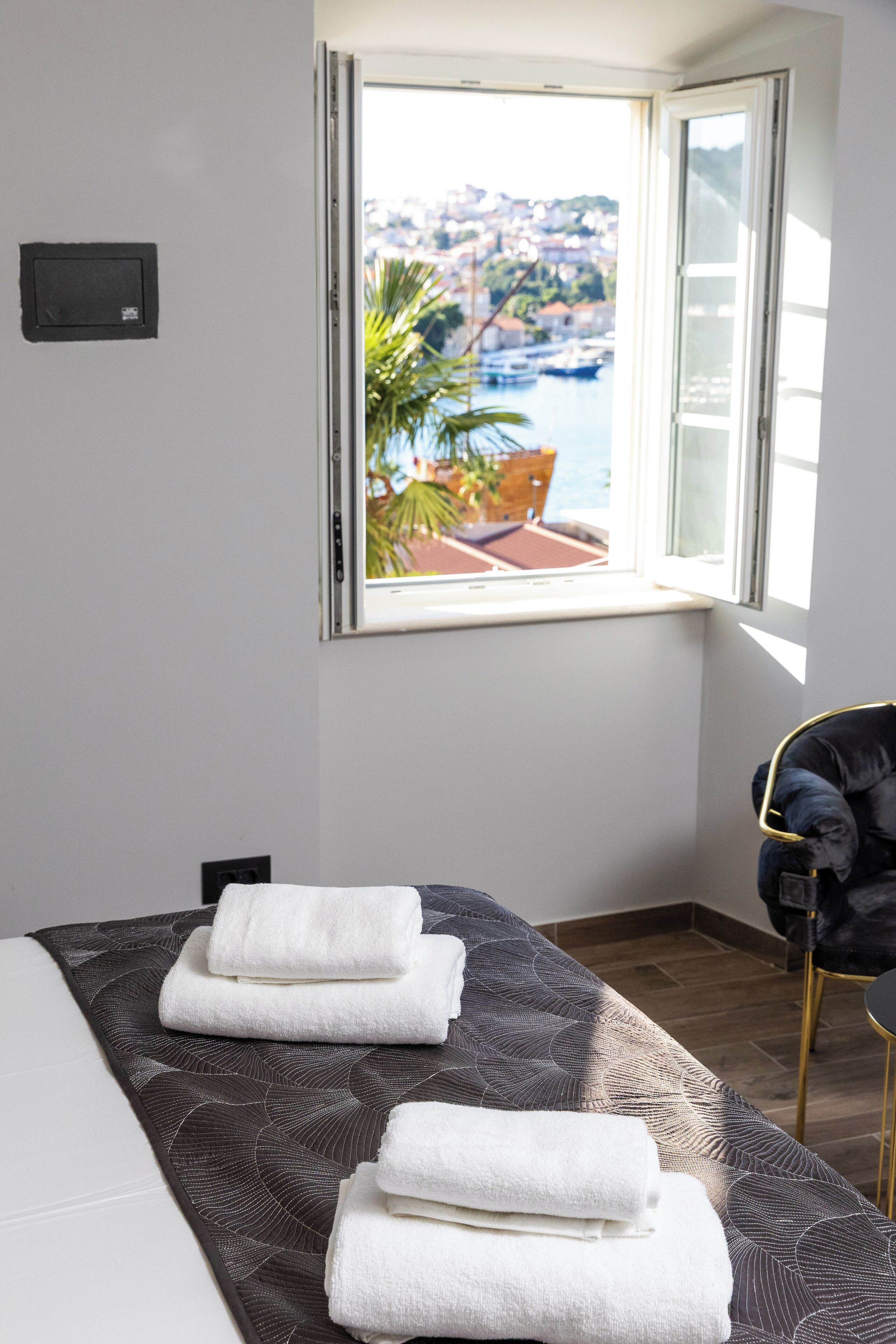 奢華雙人房, 海景 | 房內夾萬、熨斗/熨衫板、免費 Wi-Fi