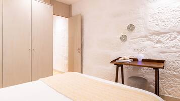 Strykejern/-brett, wi-fi (inkludert) og sengetøy