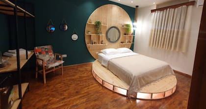 Room-woodlands Apartments