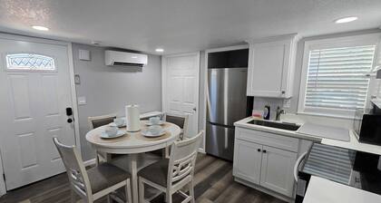 Charming 1-BR Unit | Near Memorial Hospital, Parks & Shops