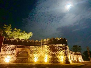 Fachada de la propiedad