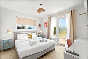 6 bedrooms, desk, iron/ironing board, travel cot - Aruba Dream Villa | 6BR Pool & Volleyball Court (Noord)