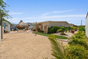 Property grounds - Aruba Dream Villa | 6BR Pool & Volleyball Court (Noord)