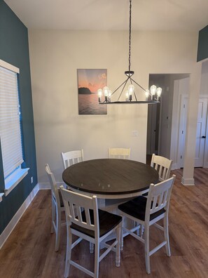 Dining - Hot Springs Hill House (Hot Springs)