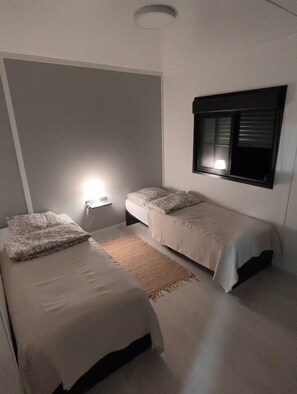 Iron/ironing board, Internet, bed sheets - Ataraxia! (Los Berrocales del Jarama)