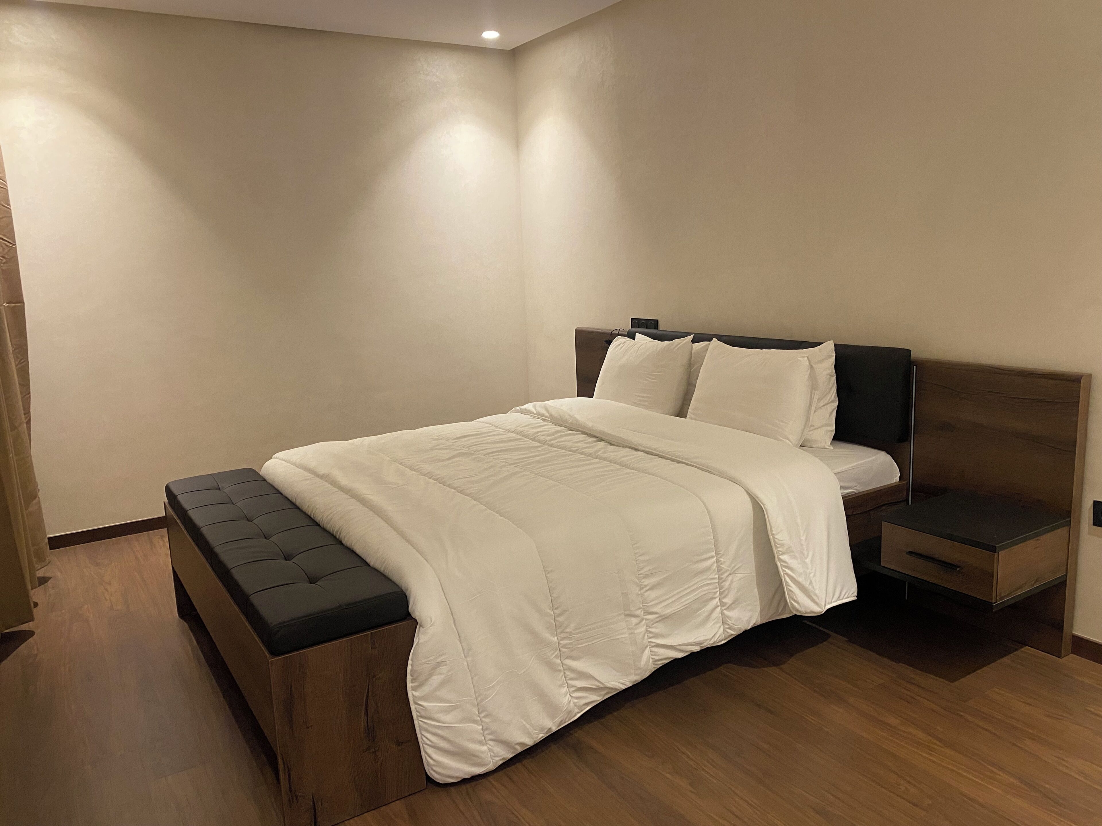 3 chambres, bureau, lit parapluie, Wi-Fi gratuit