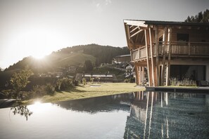 Pool - Chalet Lavinia by My Villa Collection (Selva Gardena)