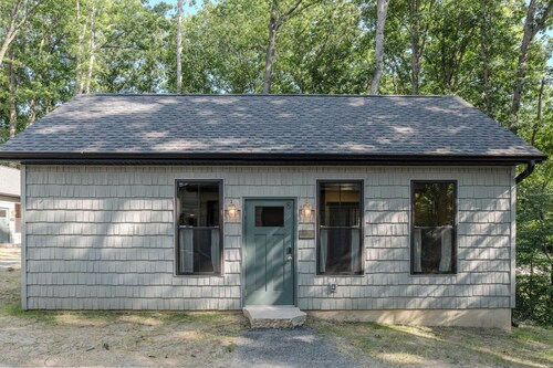 Dogwood - Upscale 2 Bedroom Villa at Petite Acres