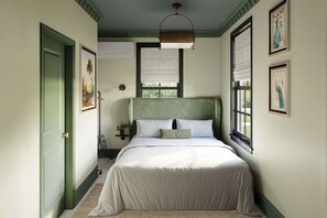 WiFi, bed sheets