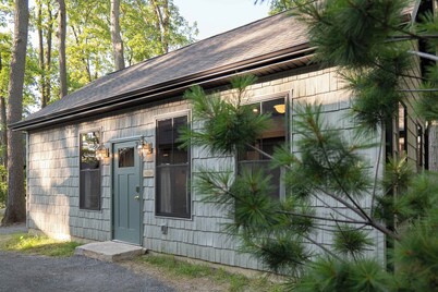 Wild Indigo - Upscale 2 Bedroom Villa at Petite Acres