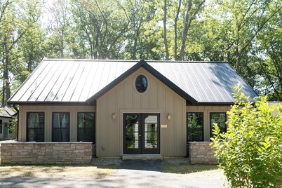 Pied-à-terre Allium - The Bunk House at Petite Acres