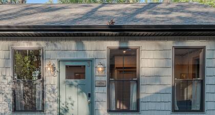 Larkspur - Upscale 2 Bedroom Villa at Petite Acres
