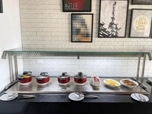 Free daily buffet breakfast 