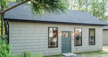 Witch Hazel - Upscale 2 Bedroom Villa at Petite Acres