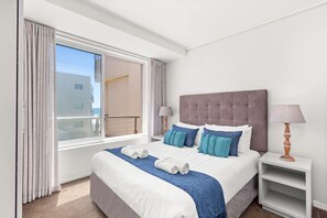 Free WiFi, bed sheets - Lagoon Beach 231 - Two Bedroom Apartment, Sleeps 4 (Cape Town)