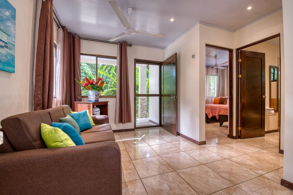 Cabin, 2 Bedrooms, Non Smoking, Pool View | Free WiFi, bed sheets