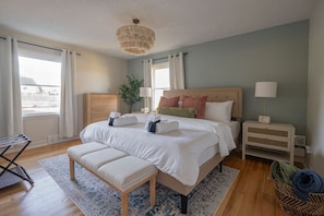 3 bedrooms, desk, iron/ironing board, WiFi - Central Oasis | Private Pool - KNG BD & Game Room (Lynchburg)