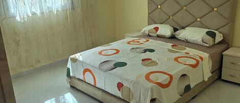 3 bedrooms, travel cot, free WiFi