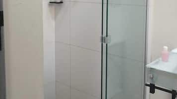 Suíte clássica | Banheiro | Toalhas de banho