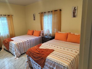 2 bedrooms, iron/ironing board, free WiFi, bed sheets - Perfect 2-bedroom house in Bethany Dist, St. Elizabeth for your hide-away stay. (Watchwell P.O.)