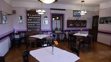 Bar (in der Unterkunft)