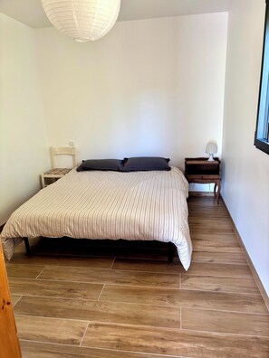 1 bedroom, WiFi, bed sheets - Apartment between sea and mountains, T2 new, all comfort, in Ocana, Corsica (OCANA)