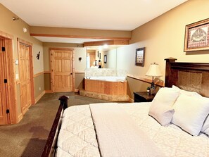 Iron/ironing board, WiFi, bed sheets - NEWLY LISTED Condo on Lake Superior~Balcony, Kitchen, Pool, Hot Tub, Sauna (Two Harbors)