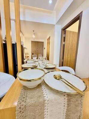 Dining - Cozy and Comfy Retreat with Balcony (Paranaque)