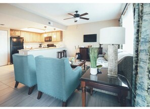 Living area - Resort with 2 bedrooms, River Island View close to Disney (Kissimmee)