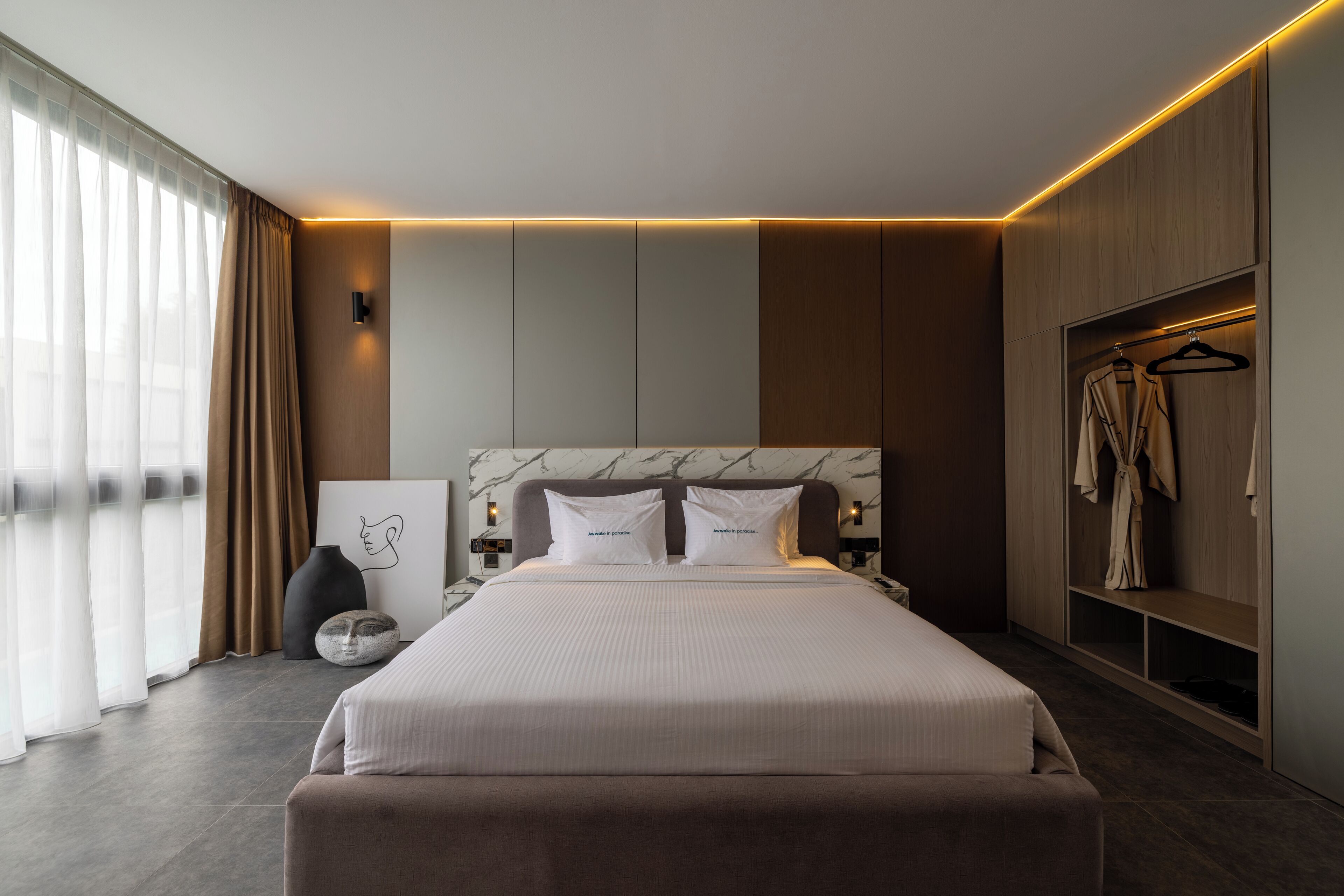 Deluxe Studio, Pool View | Blackout drapes, soundproofing, iron/ironing board, free WiFi