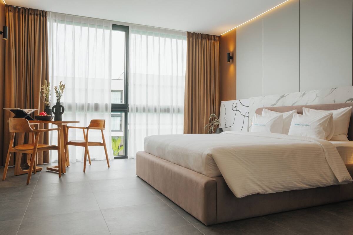 Egyptian cotton sheets, premium bedding, desk, blackout curtains