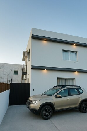 Property grounds - Nice Studio in Campeche, Florianopolis, with Garden and Parking (Florianópolis)