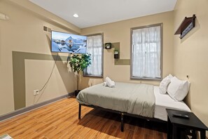 Strykejern/-brett, wi-fi og sengetøy