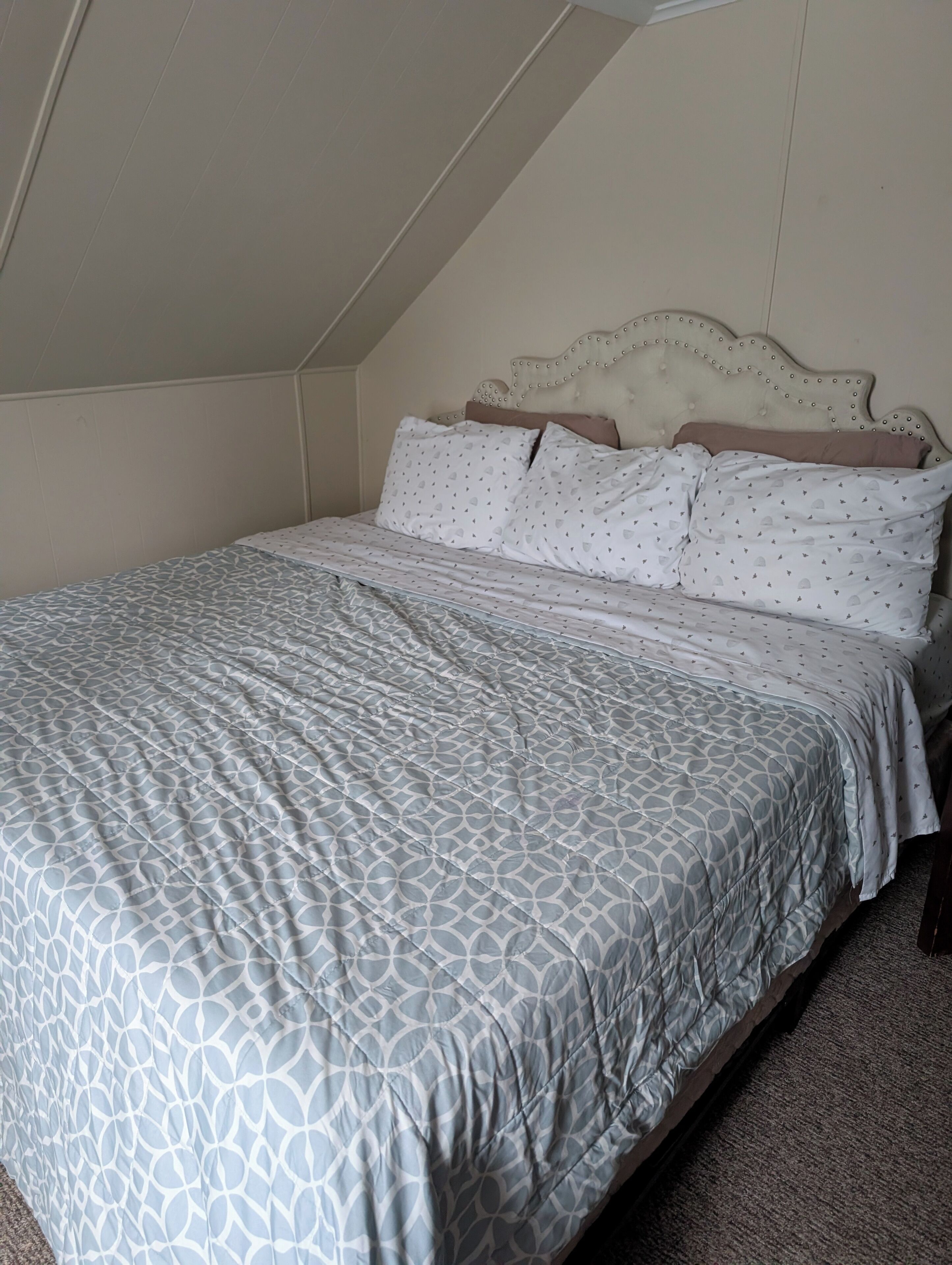 3 bedrooms, WiFi, bed sheets