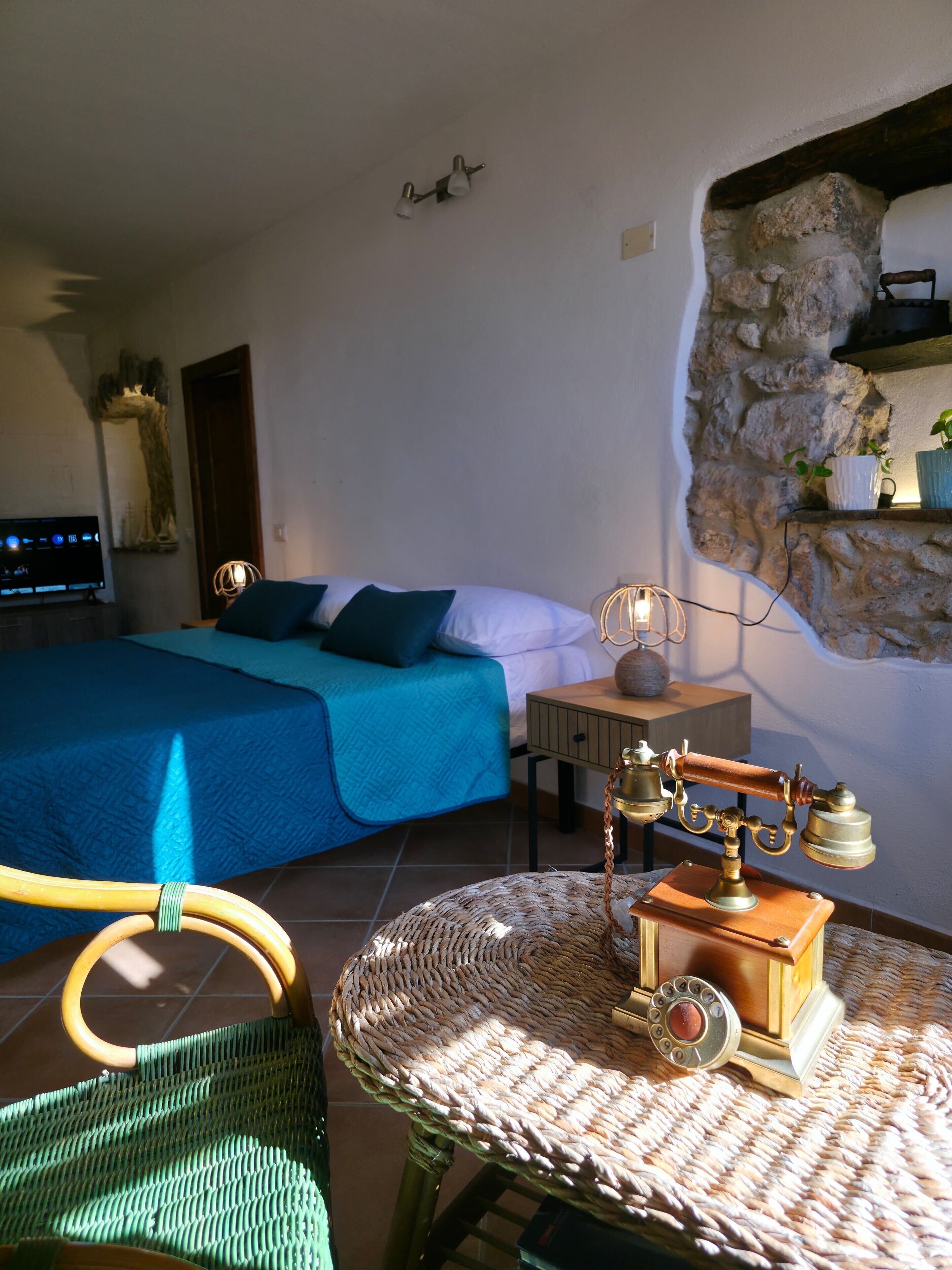 Bügeleisen/Bügelbrett, kostenloses WLAN, Bettwäsche