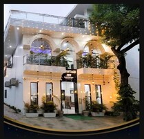 Deluxe Double or Twin Room | Bathroom | Shower, slippers, towels, soap