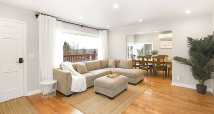 Family-Friendly 3BR Home w/ AC • Minutes to Shipyard & Seattle Ferry