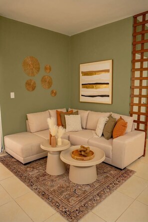 TV - Cozy Boho Jungle Retreat- 2-bedroom condo in perfect Puerto Morelos with AC (Puerto Morelos)