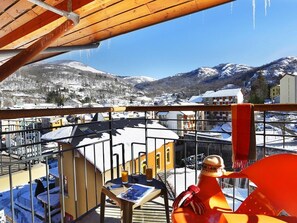 Outdoor dining - 50m from resort center, fitness, swimming pool, parking, ski locker, 28m², Ax-Les-Thermes (Ax-les-Thermes)