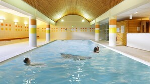Innenpool, beheizter Pool