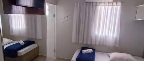 Standard Twin Room | Free WiFi