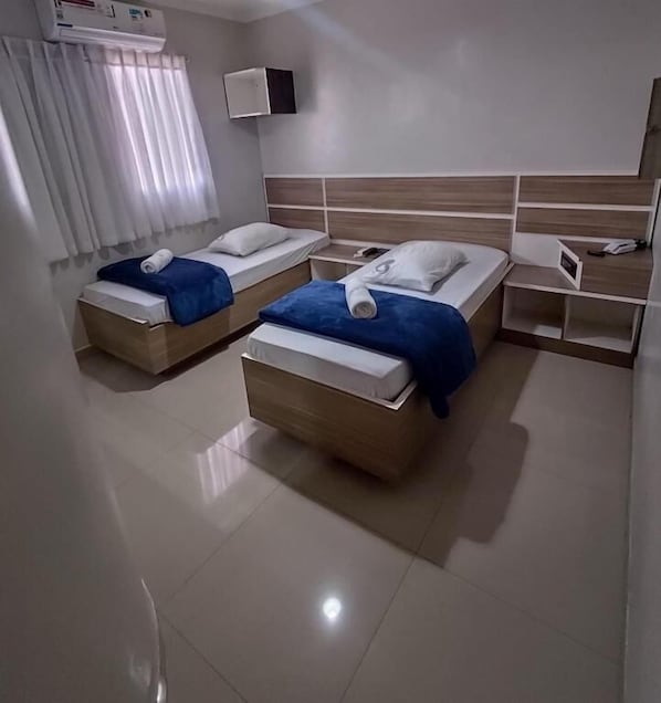 Habitación estándar con 2 camas individuales | Wifi gratis